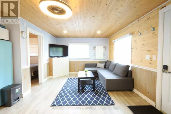 Norfolk (long Point), ON N0E1M0,4 PALIN STREET