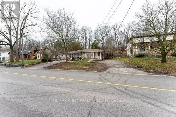 Cambridge, ON N3H1J3,368 FOUNTAIN STREET S