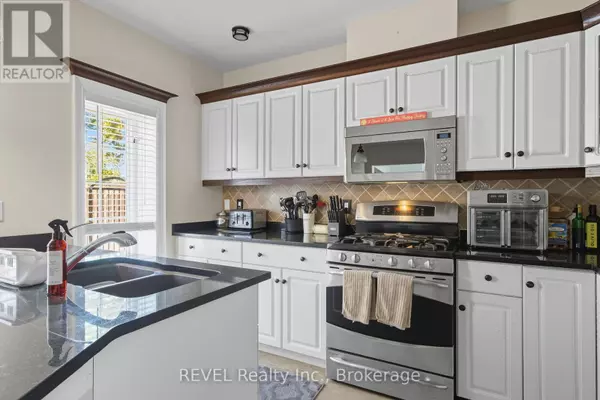 St. Catharines (burleigh Hill), ON L2T1J5,72 & 74 MERRITT STREET