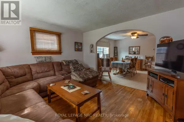 Port Colborne (killaly East), ON L3K1J4,248 BELL STREET