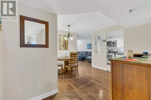 Ottawa, ON K1S5N3,550 Cambridge ST South #307