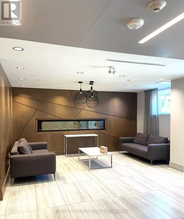 Hamilton (ancaster), ON L9G3K9,16 Markle CRES #214