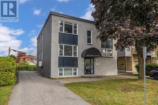 17 WRIGHT STREET, Ottawa, ON K1K2C8