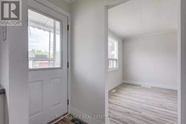 London East (east G), ON N5Y3B4,489 SALISBURY STREET