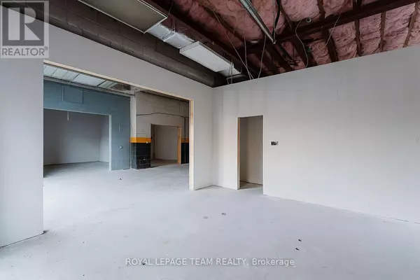 Arnprior, ON K7S1N8,104 Elgin ST West #Unit 3