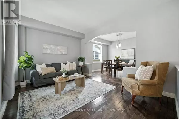 Ottawa, ON K4A0E2,1026 FIELDFAIR WAY