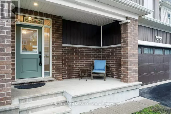 Ottawa, ON K1W0N3,1010 CARDEN LANE