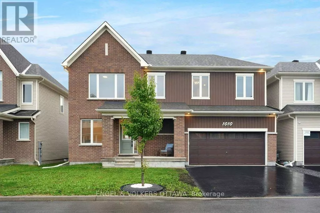 Ottawa, ON K1W0N3,1010 CARDEN LANE