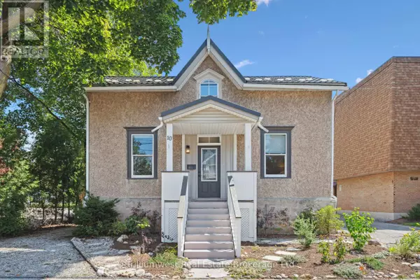 Guelph (dovercliffe Park/old University), ON N1G1E2,10 JAMES STREET W