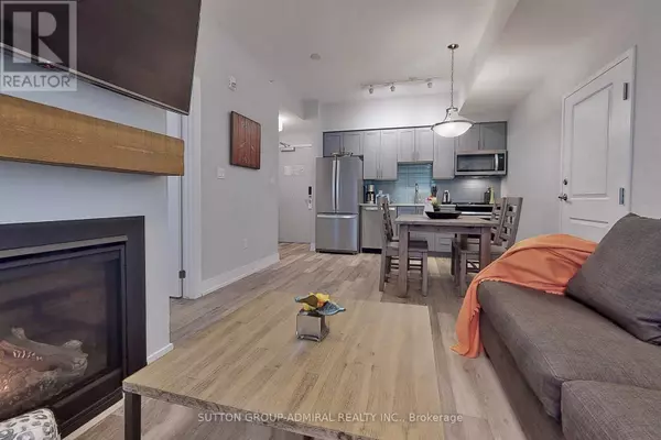 Huntsville (chaffey), ON P1H1A9,25 Pen Lake Point RD #425