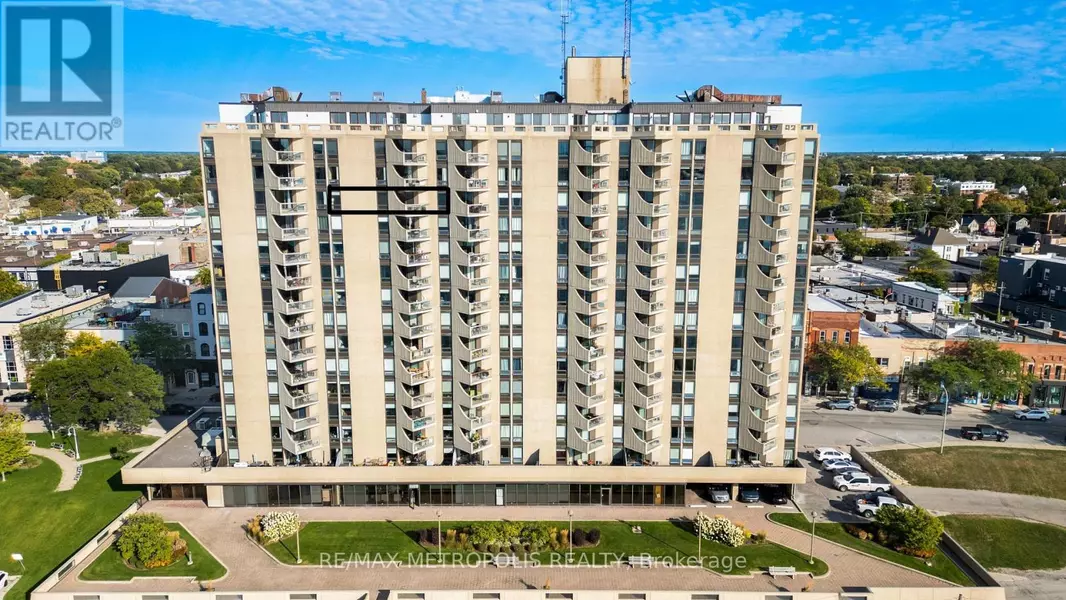 155 Front ST North #1306, Sarnia, ON N7T7V5