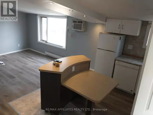 Arnprior, ON K7S1M2,71 MCGONIGAL STREET W