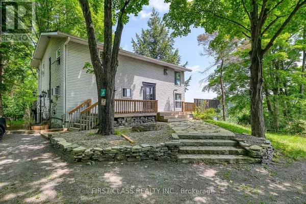 Frontenac (frontenac South), ON K0H1T0,312A HENRY LANE