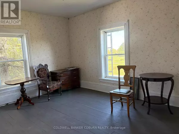 Montague, ON K7A5B8,545 ROSEDALE ROAD S