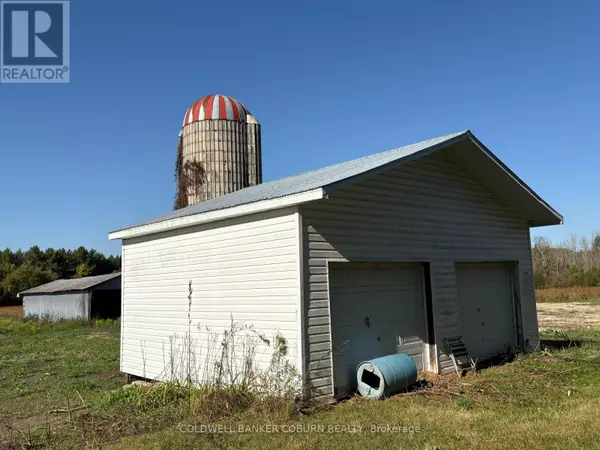 Montague, ON K7A5B8,545 ROSEDALE ROAD S