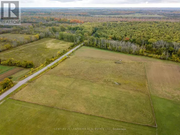 Prince Edward County (sophiasburg Ward), ON K0K1W0,837 FISH LAKE ROAD