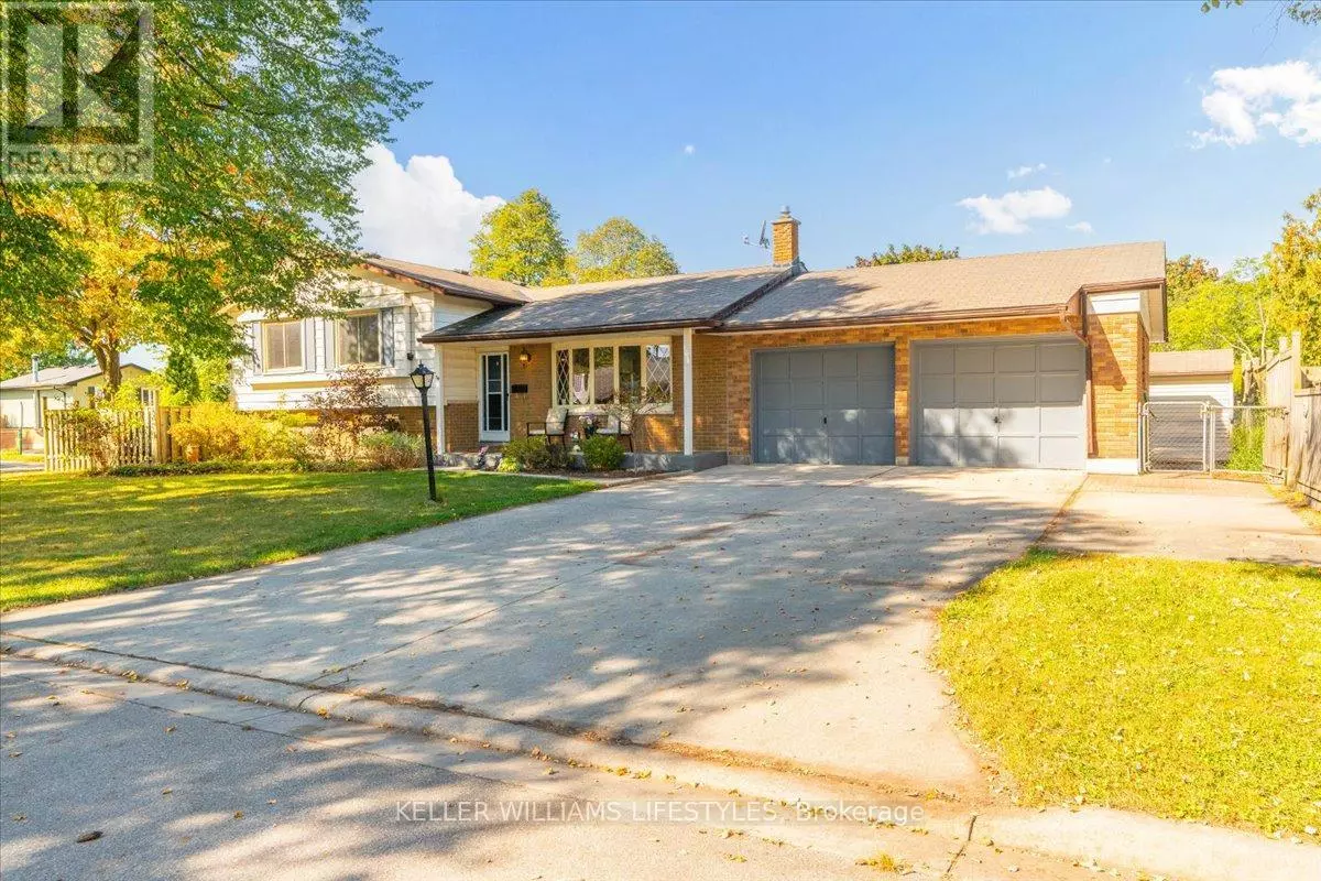 London South (south S), ON N6C3B2,34 STANHOPE CRESCENT