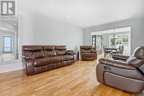 Ottawa, ON K1C3G6,1354 GAULTOIS AVENUE