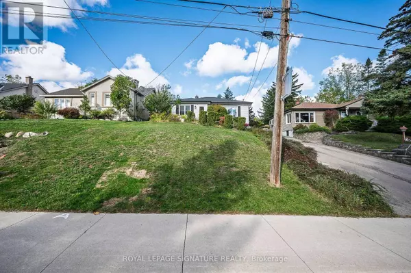 Hamilton (riverdale), ON L8E1L2,43 LAKE AVENUE N