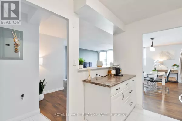 London East (east K), ON N6B3N8,323 Colborne ST #2703