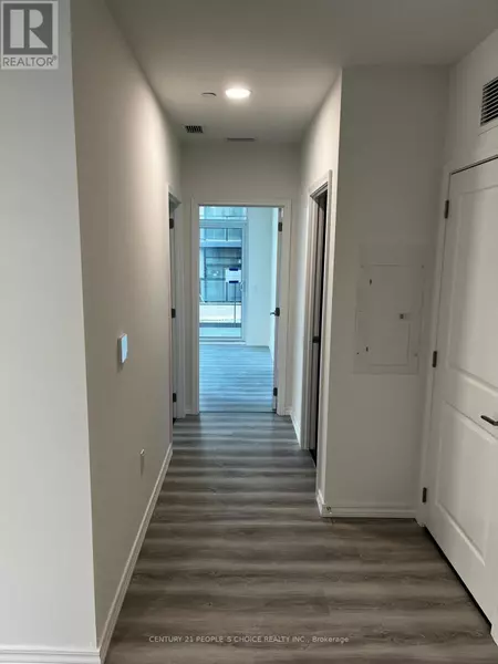 181 Elmira RD South #103 B, Guelph (willow West/sugarbush/west Acres), ON N1K0E4