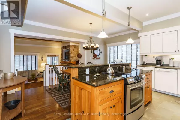 Lake Of Bays (mclean), ON P0B1A0,VILLA 1, WEEK 7 - 1020 BIRCH GLEN ROAD