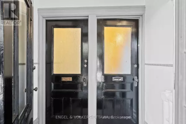 Ottawa, ON K1R5P9,507 MCLEOD STREET