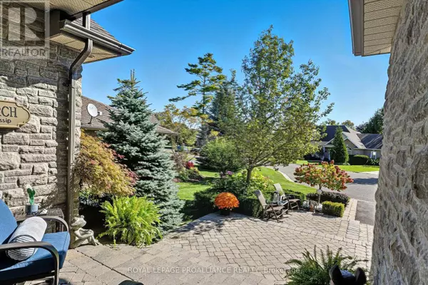 Brighton, ON K0K1H0,6 BIRCH COURT