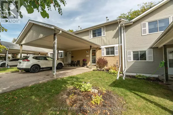 255 Northlake DR #3, Waterloo, ON N2V1Z2