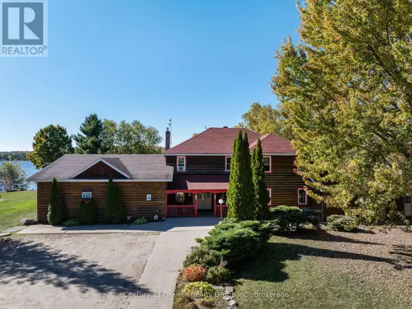 Minden Hills (minden), ON K0M2K0,1075 RED UMBRELLA ROAD