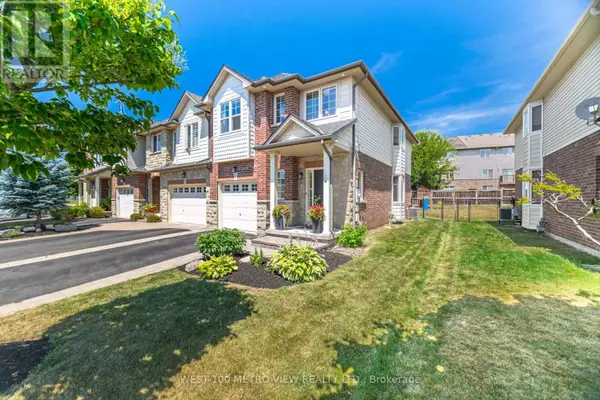 Hamilton (ancaster), ON L9G0A6,11 BROOKING COURT