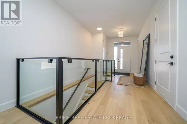 Lambton Shores (grand Bend), ON N0M1T0,2 Coastal CRES #55