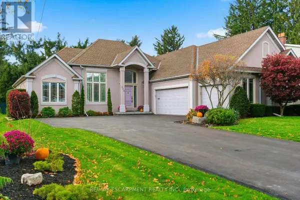 320 FIDDLER'S GREEN ROAD, Hamilton (ancaster), ON L9G1X1