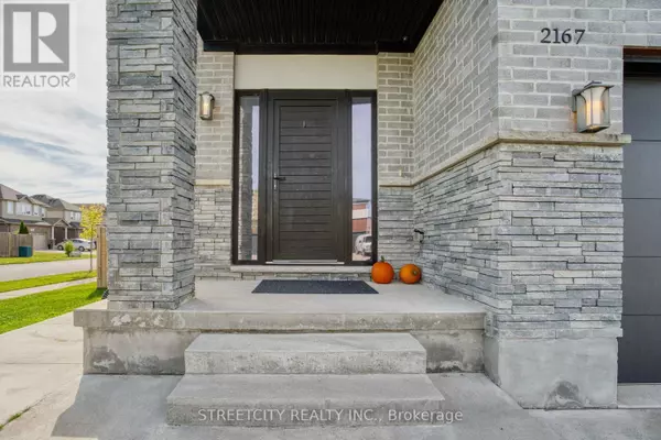 London North (north S), ON N6G0P9,2167 WATEROAK DRIVE