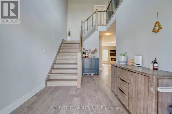 London North (north S), ON N6G0P9,2167 WATEROAK DRIVE