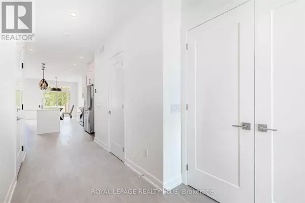 Niagara Falls (brown), ON L2H3T1,7214 PARSA STREET