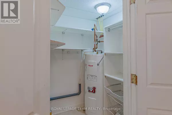 Ottawa, ON K2P0A3,138 SOMERSET ST West #804