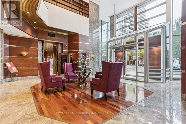 Ottawa, ON K1N9M2,160 George ST #1905