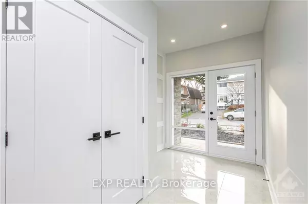 Ottawa, ON K2B5M5,861 Connaught AVE #A