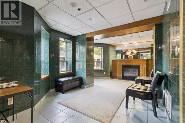 Guelph (junction/onward Willow), ON N1H8J3,281 Bristol ST #401