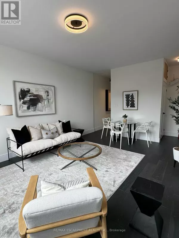 Hamilton (landsdale), ON L8L2X4,307 1/2 BARTON ST East #7