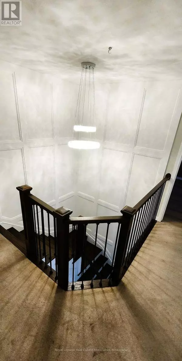 Hamilton (mount Hope), ON L0R1W0,59 SOLSBURY CRESCENT