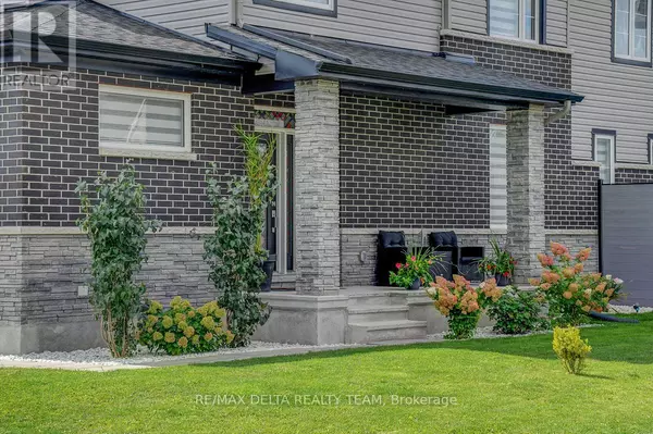 Ottawa, ON K4A5K4,1013 JUBILATION COURT