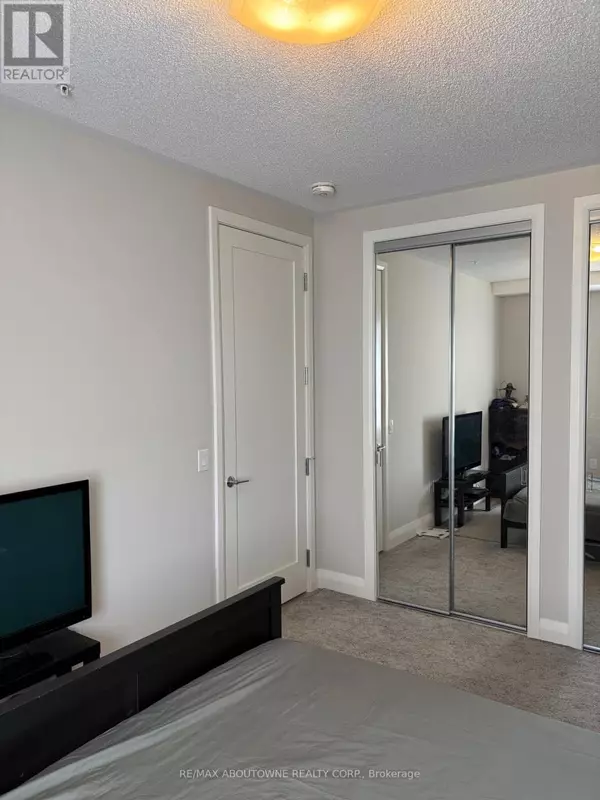Hamilton (beasley), ON L8N0A9,118 King ST East #419
