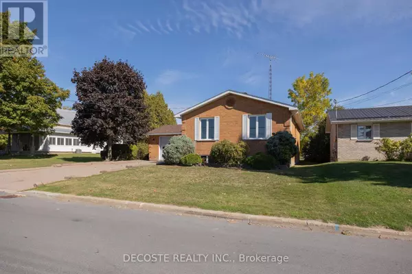 North Glengarry (alexandria), ON K0C1A0,515 TOBIN STREET