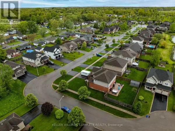 Fort Erie (crescent Park), ON L2A6W1,619 BRIAN STREET
