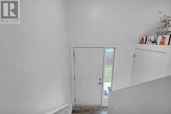 London South (south O), ON N6J4B1,105 ANDOVER DR #10