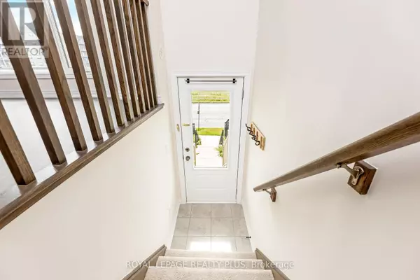 Guelph (grange Road), ON N1E0P6,120 Watson Pkwy North #1