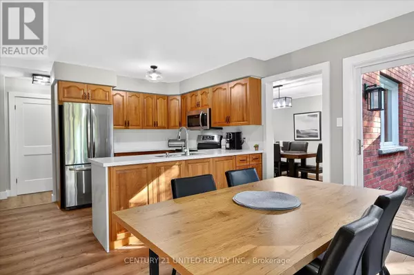 Peterborough (ashburnham Ward 4), ON K9H7K7,1309 SCOLLARD DRIVE