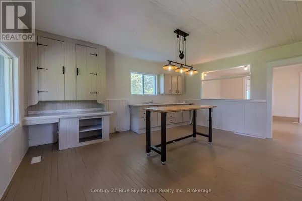 West Nipissing (river Valley), ON P0H1M0,2 DESAULNIERS ROAD